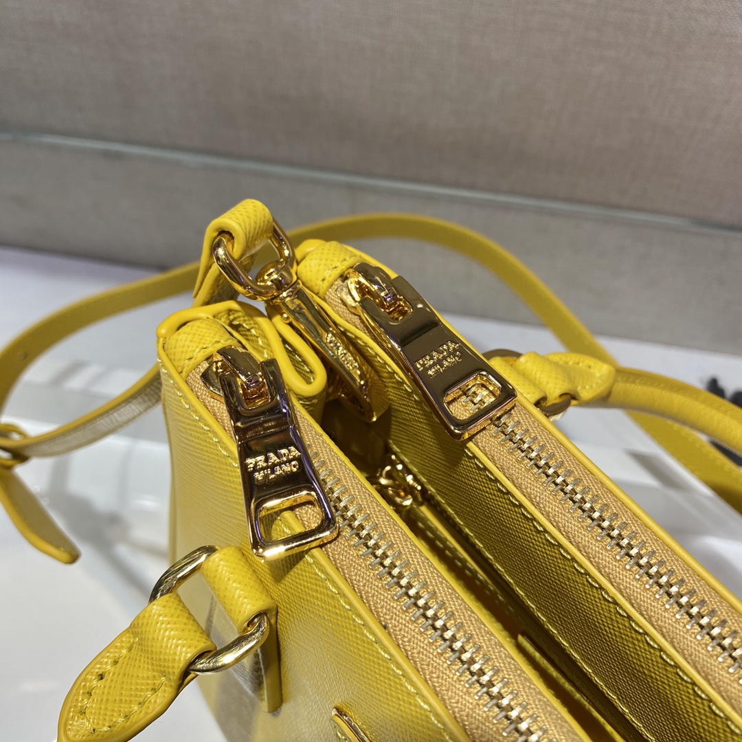Prada Galleria Saffiano Leather Micro-Bag(20-14.5-9.5cm)   1BA906 - DopestKickz