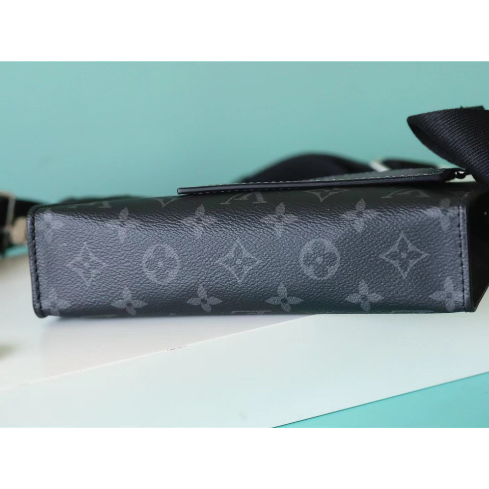 Louis Vuitton Monogram  Shoulder Bag(22-14.5-4.5cm)   - DopestKickz
