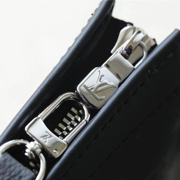 Louis Vuitton Monogram  Shoulder Bag(22-14.5-4.5cm)   - DopestKickz