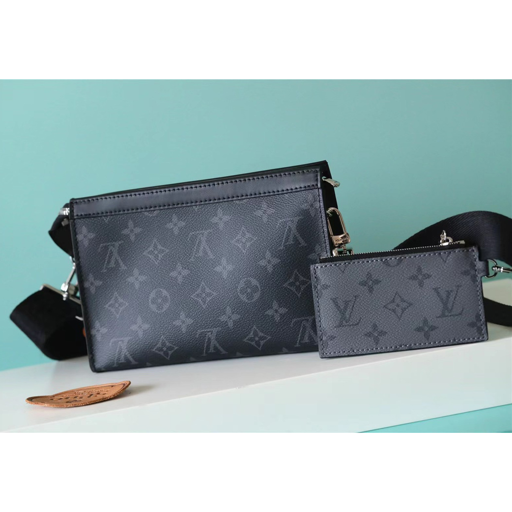 Louis Vuitton Monogram  Shoulder Bag(22-14.5-4.5cm)   - DopestKickz