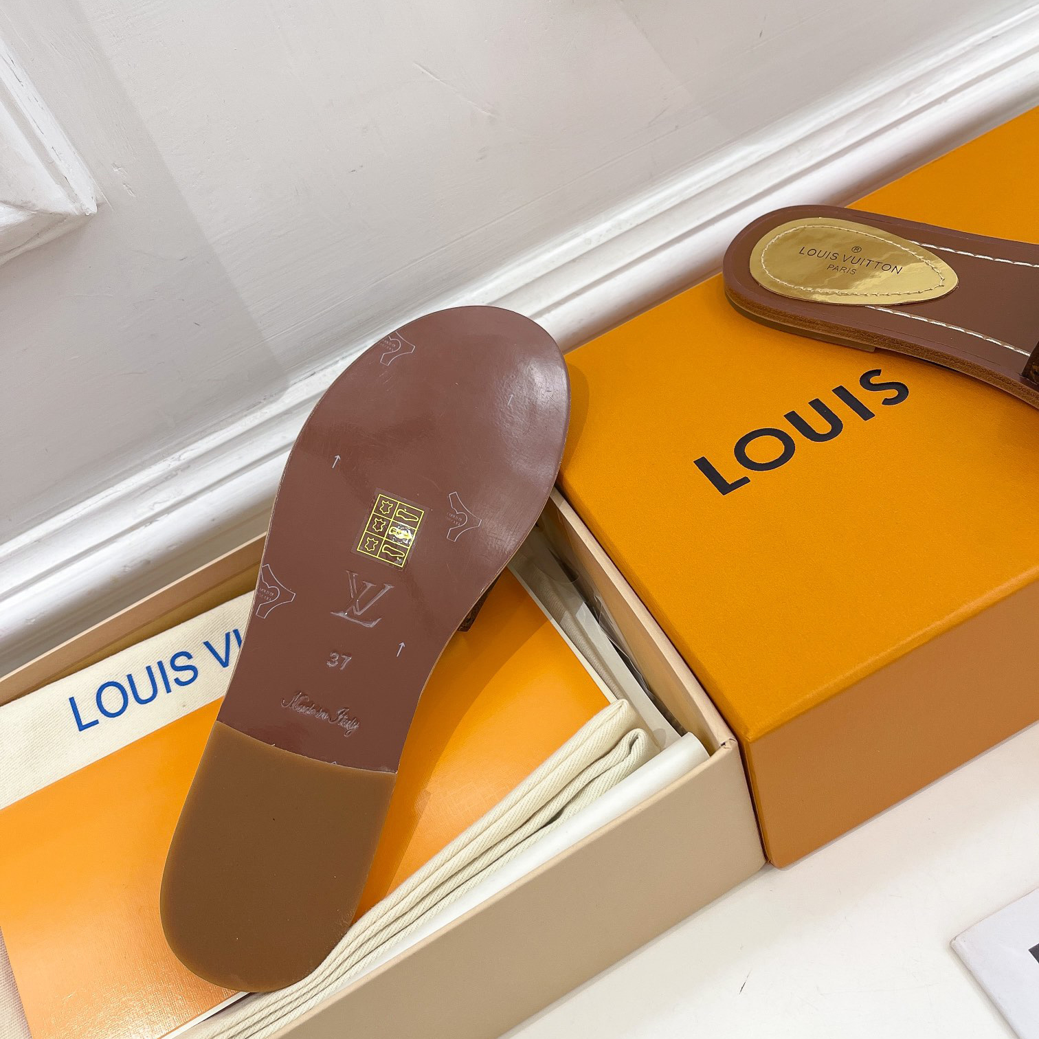 Louis Vuitton Lock It Flat Mule   1A9RC5 - DopestKickz