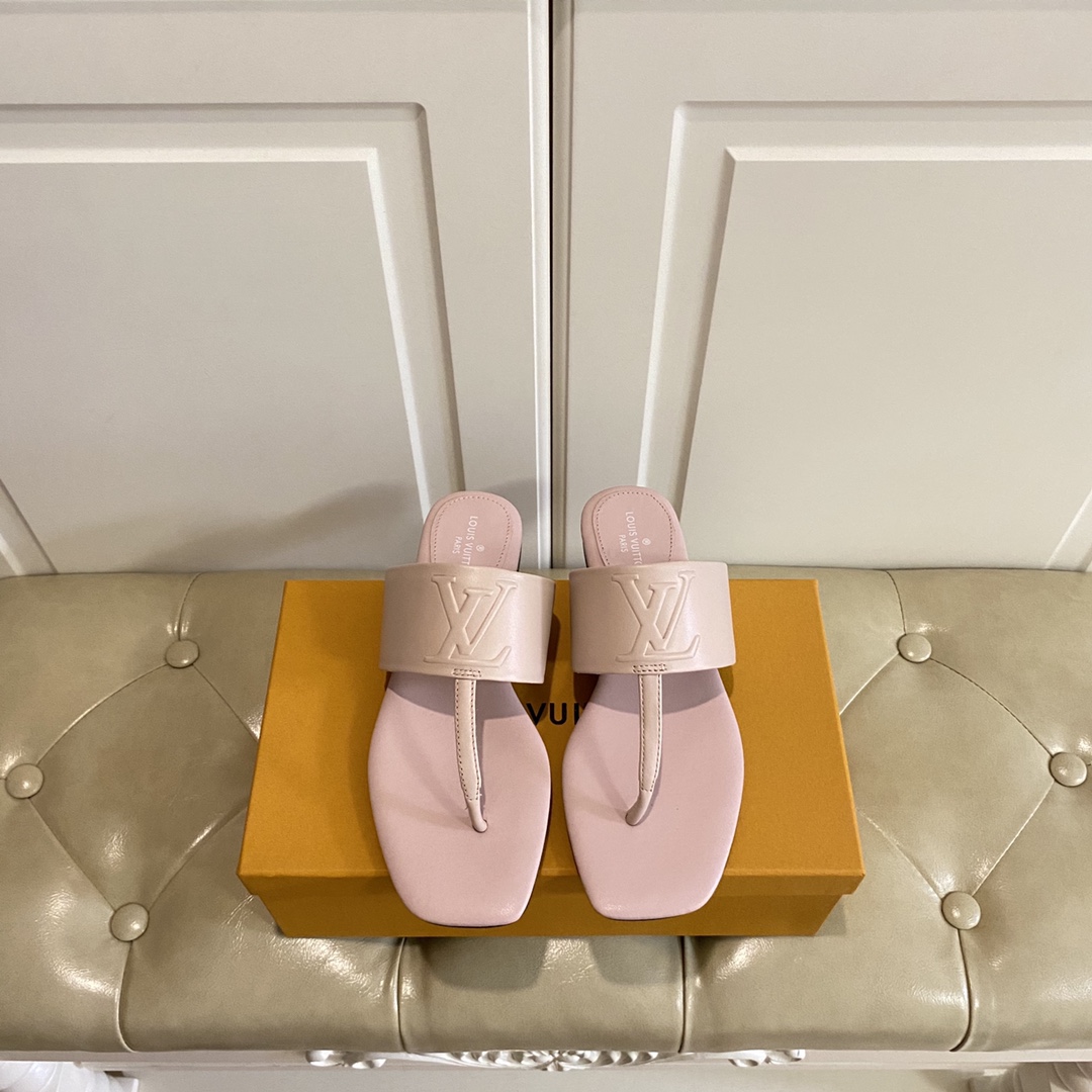Louis Vuitton Drapy Flat Thong In Nude    1AAB3Z - DopestKickz