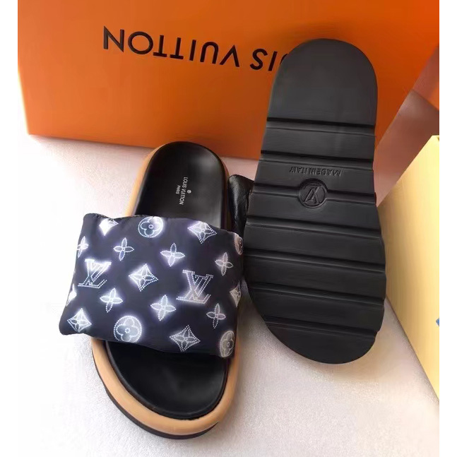 Louis Vuitton Pool Pillow Comfort Mules     1A9SMR - DopestKickz