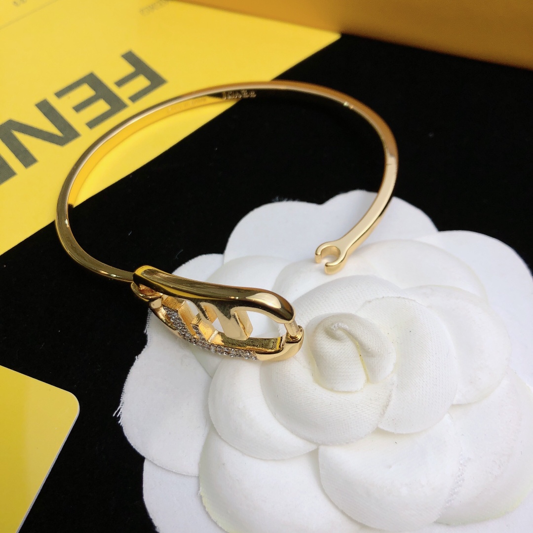 Fendi O’Lock Bracelet - DopestKickz