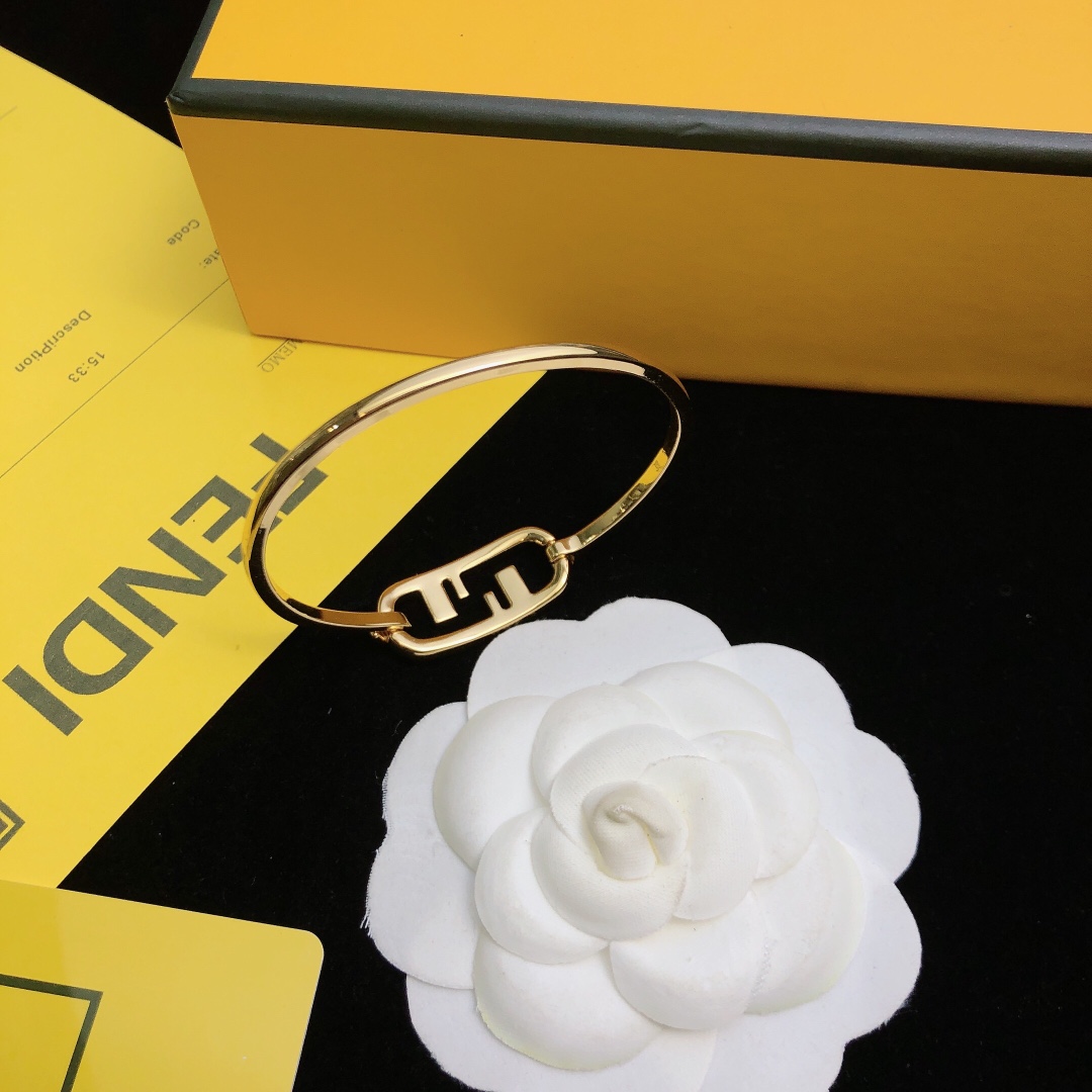 Fendi O’Lock Bracelet - DopestKickz