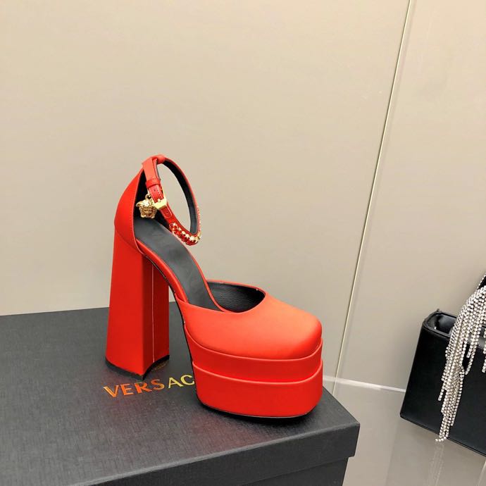 Versace Medusa Aevitsa Platform Pumps(15.5cm) - DopestKickz