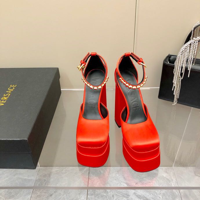 Versace Medusa Aevitsa Platform Pumps(15.5cm) - DopestKickz