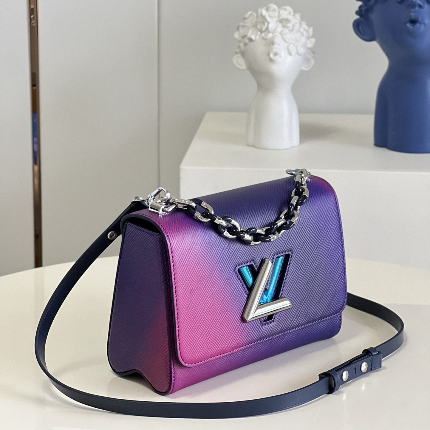 Louis Vuitton Twist MM Handbag(23-17-9.5CM)  M59894 - DopestKickz