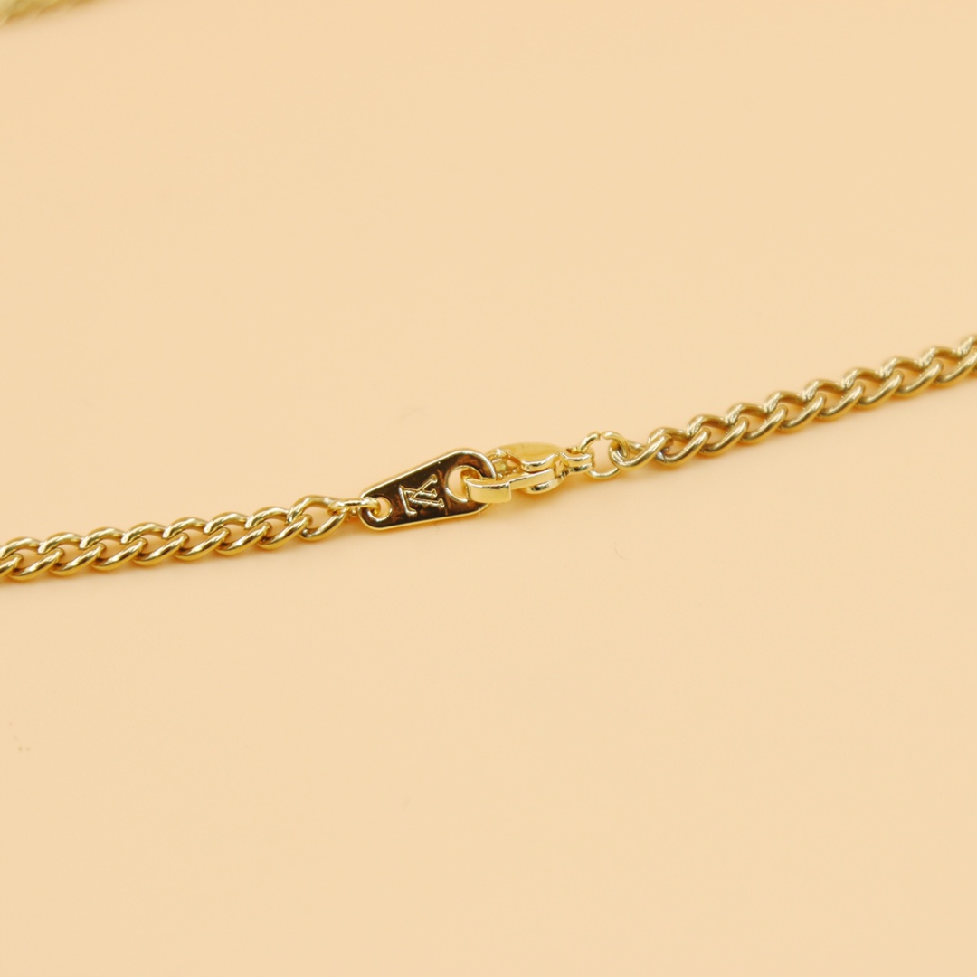Louis Vuitton LV Skateboard Pendant   MP3276 - DopestKickz