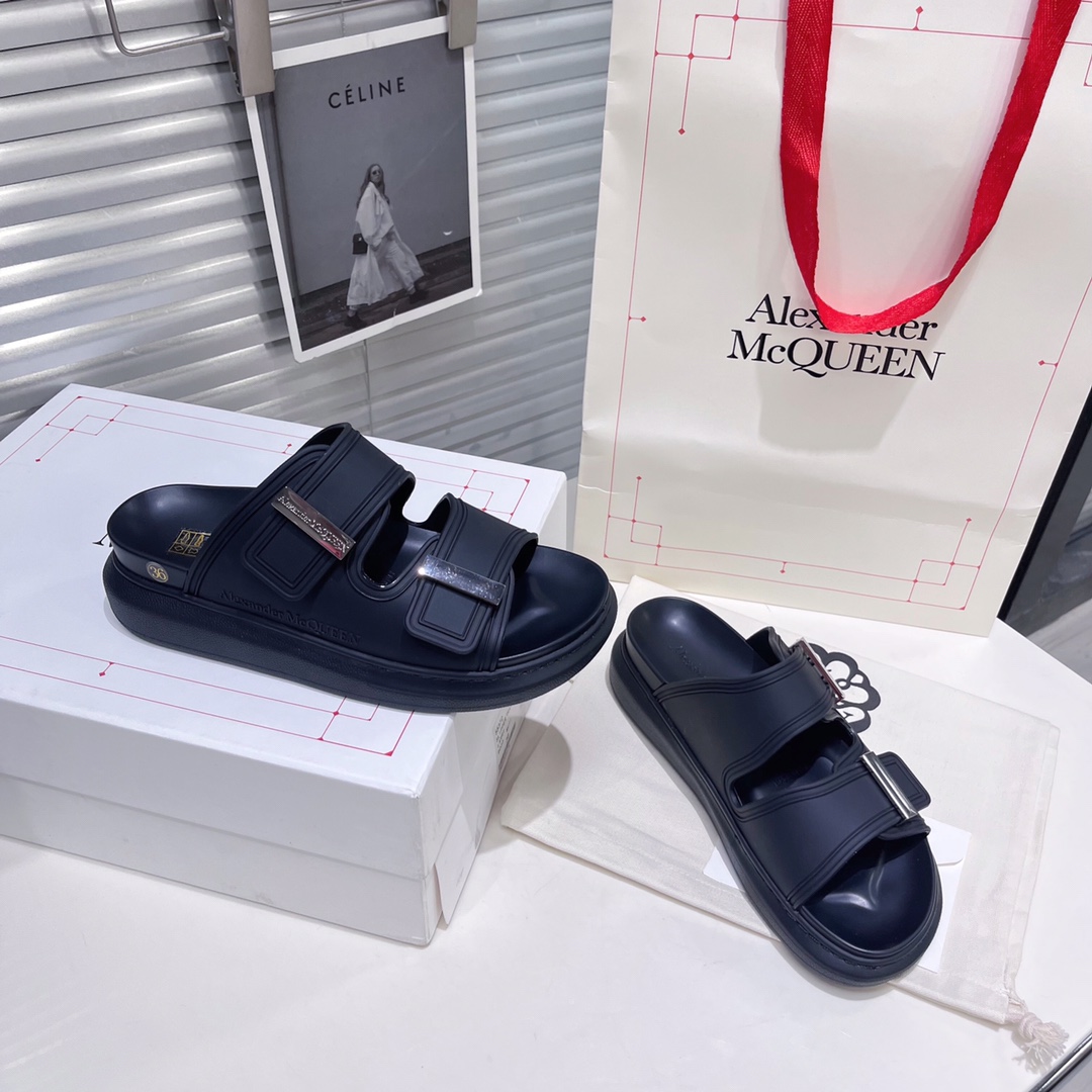 Alexander Mqueen Women's Hybrid Slide In Black/Silver - DopestKickz