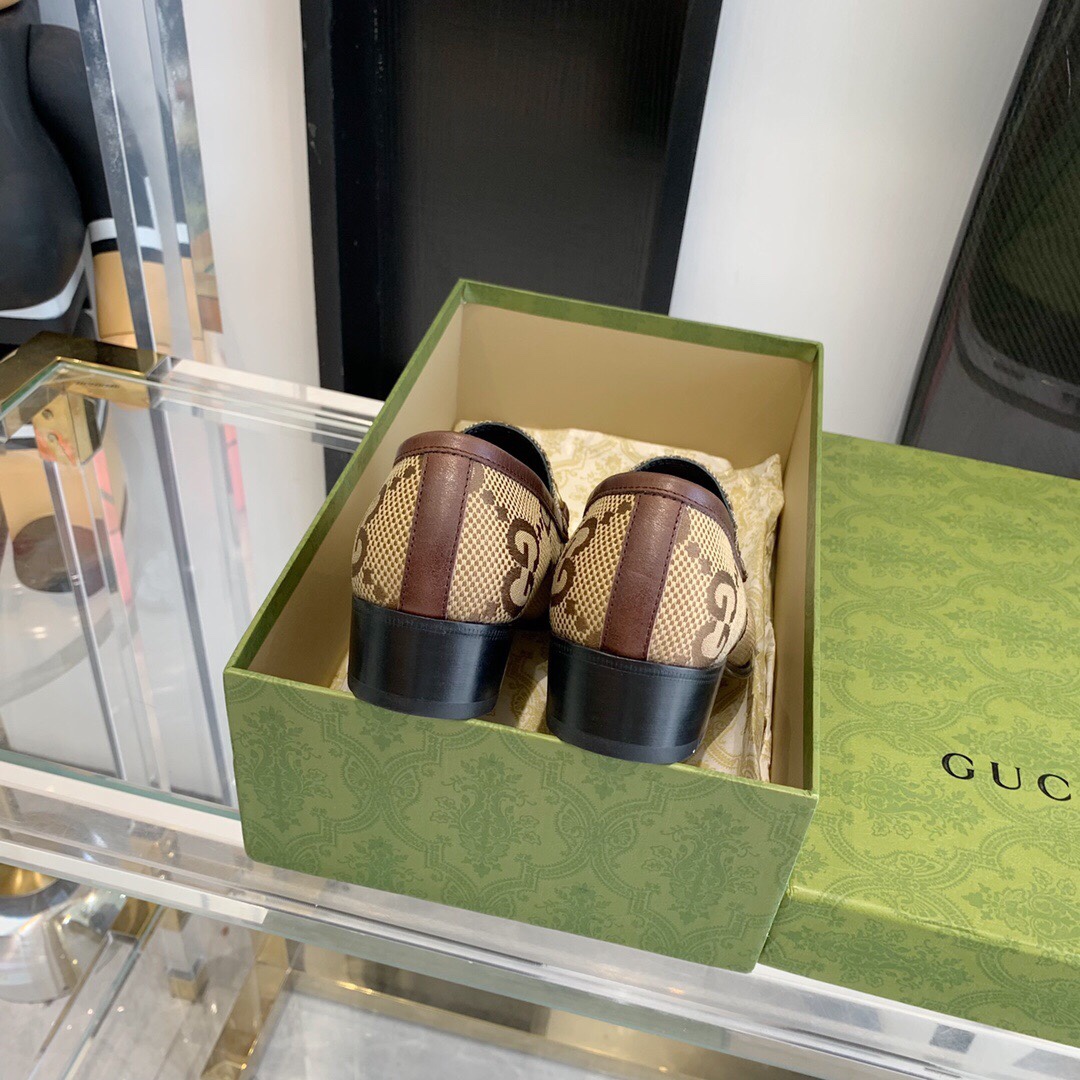 Gucci Women's Maxi GG Gucci Jordaan Loafer - DopestKickz