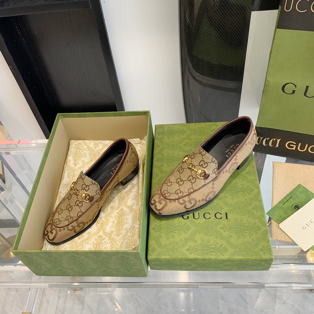 Gucci Women's Maxi GG Gucci Jordaan Loafer - DopestKickz