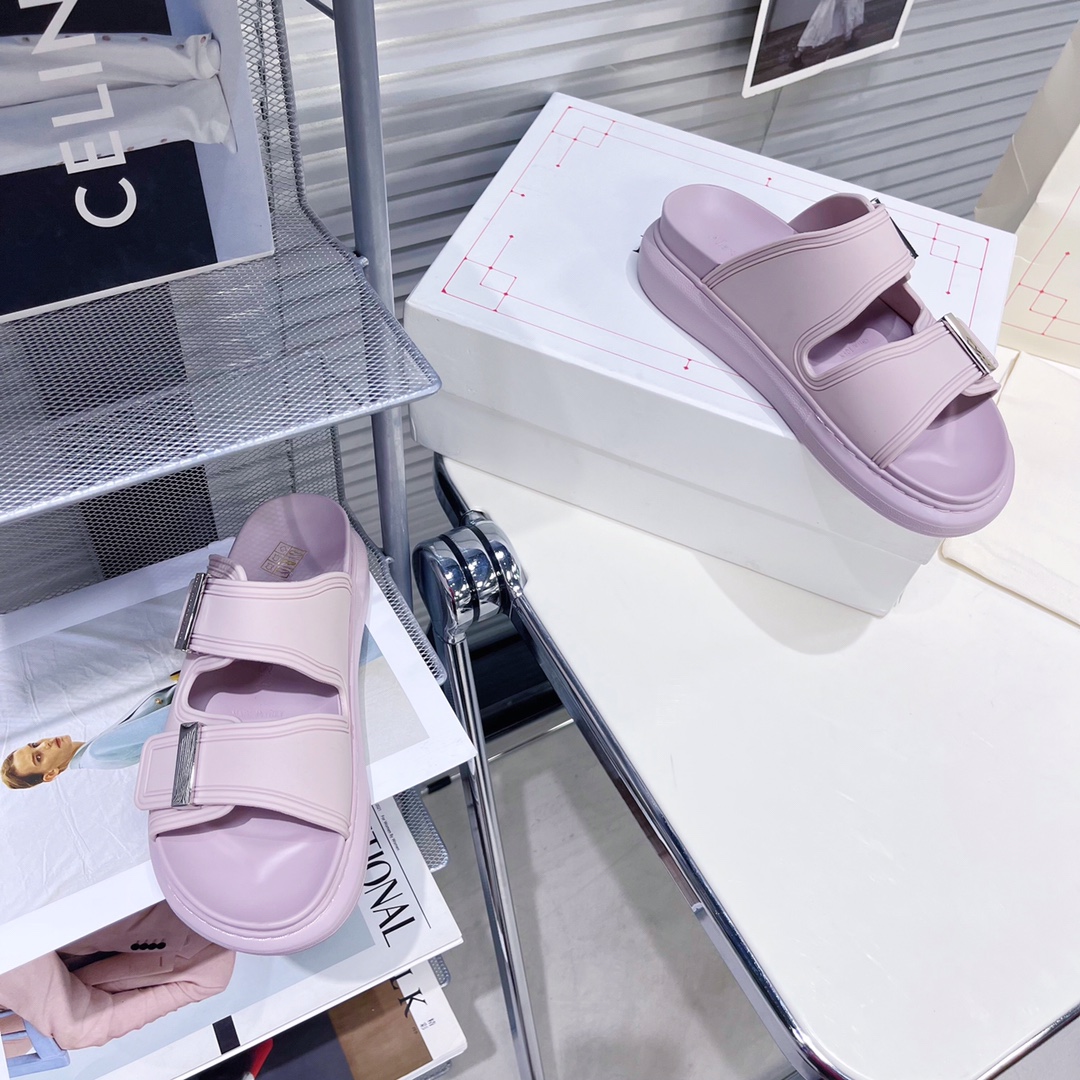Alexander Mqueen Women's Hybrid Slide In Lilac - DopestKickz