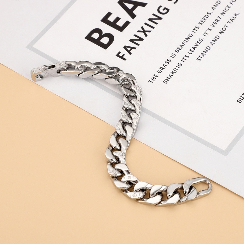 Louis Vuitton LV Chain Links Bracelet  21cm    M69988 - DopestKickz