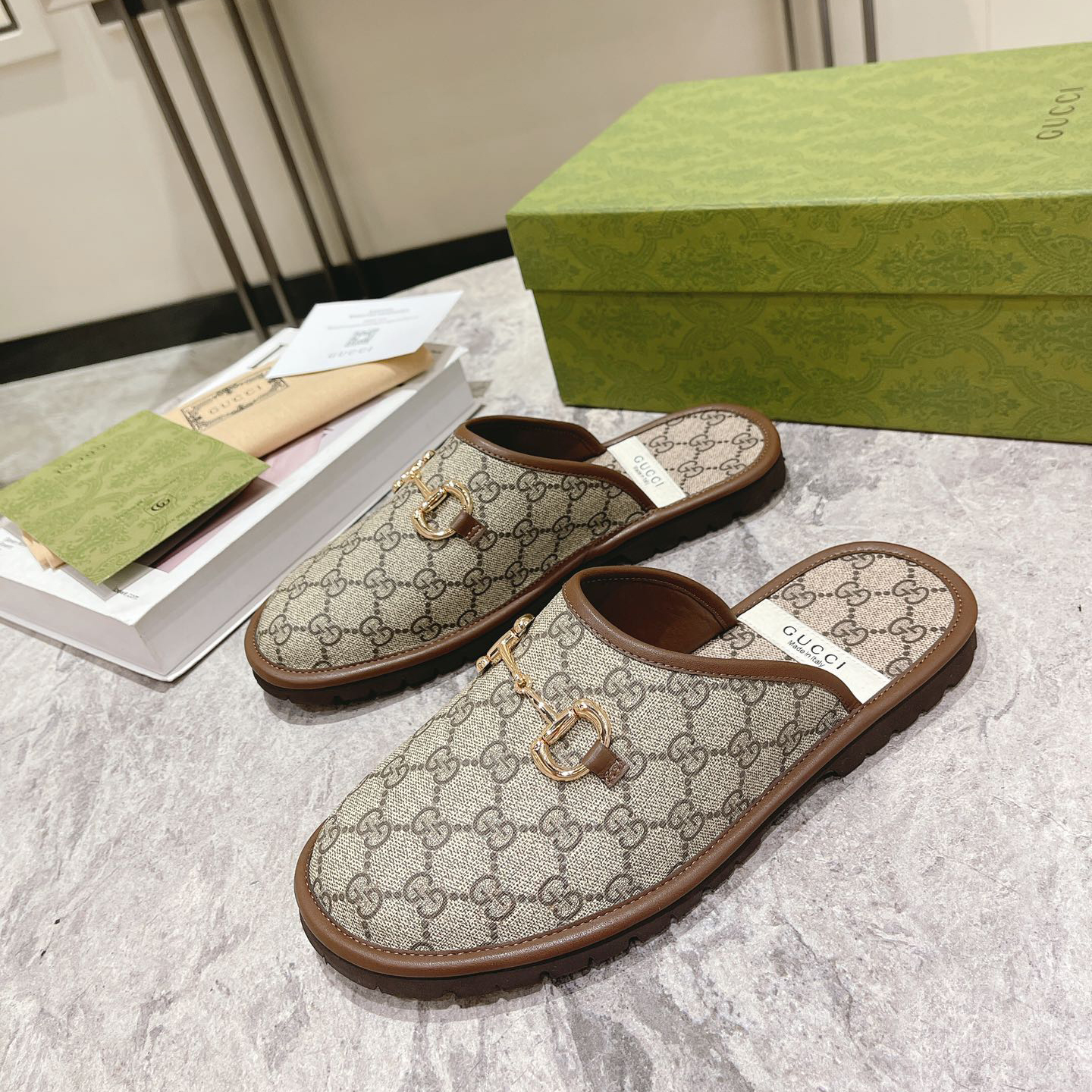 Gucci Men's Slipper With Horsebit - DopestKickz