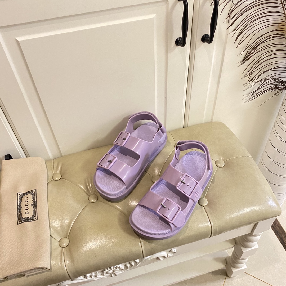 Gucci Women's Sandal With Mini Double G - DopestKickz