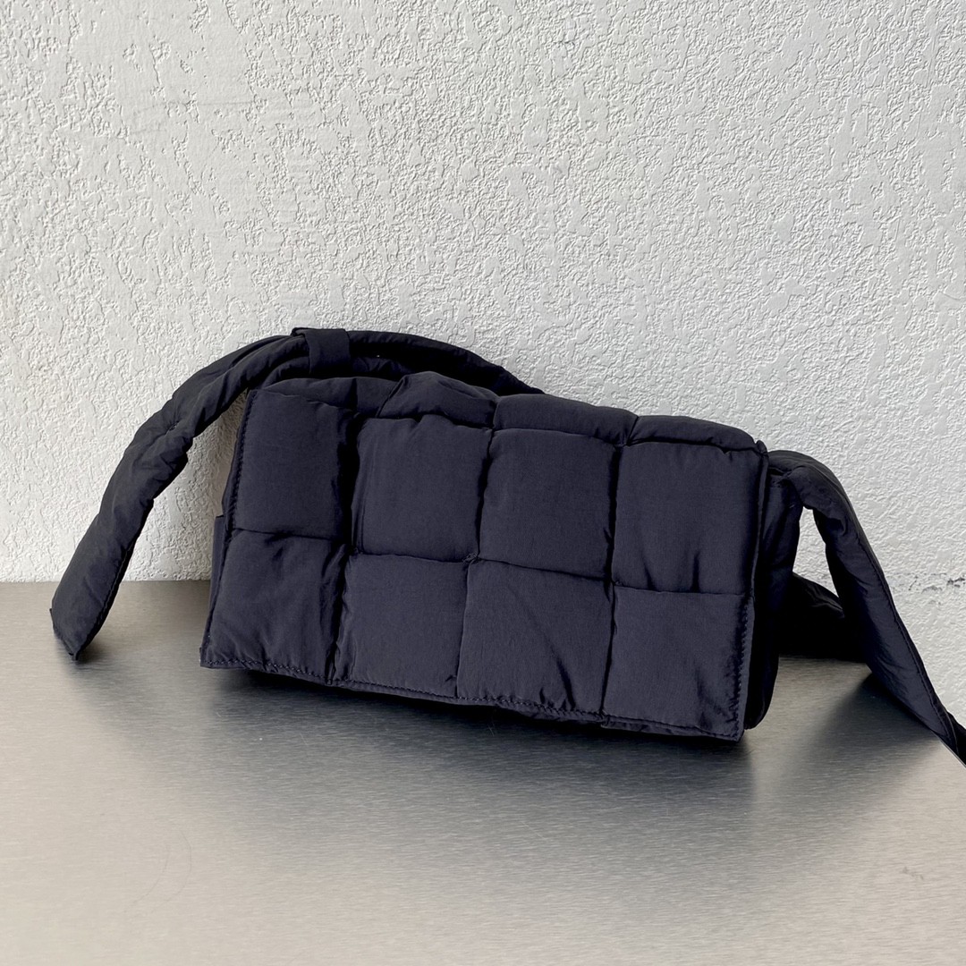 Bottega Veneta Padded Tech Cassette Medium Padded Intreccio Nylon Cross-Body Bag(30-15-7.5cm) - DopestKickz