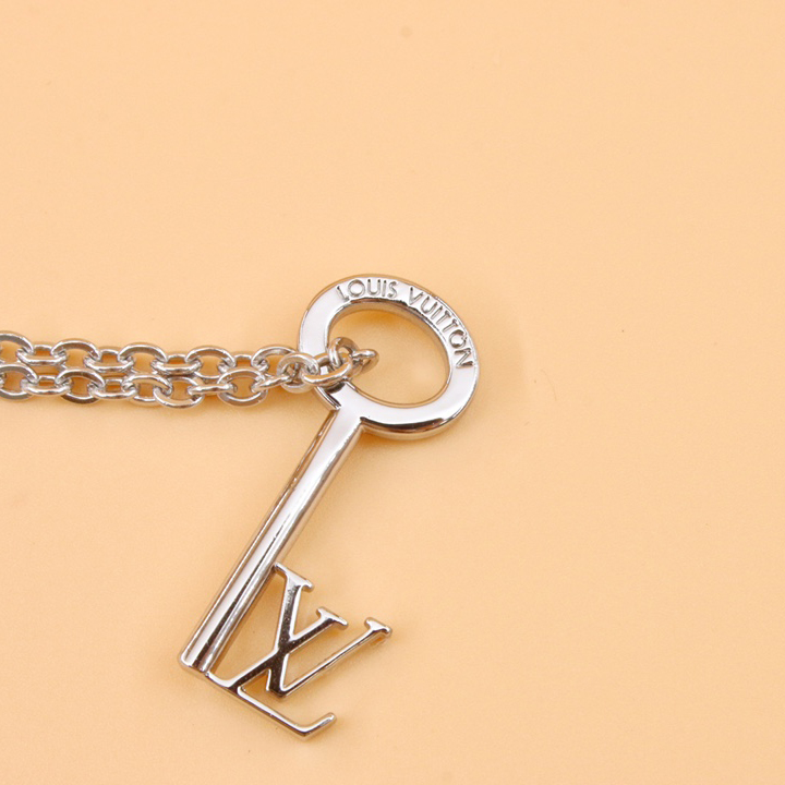 Louis Vuitton LV Key Pendant     M00678 - DopestKickz