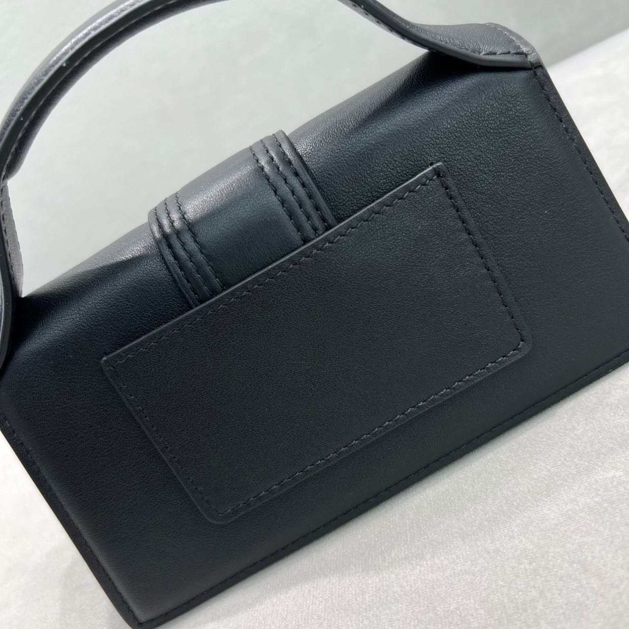 Jacquemus Le Bambino Small Handbag With Adjustable Crossbody Strap(18-6-7cm) - DopestKickz