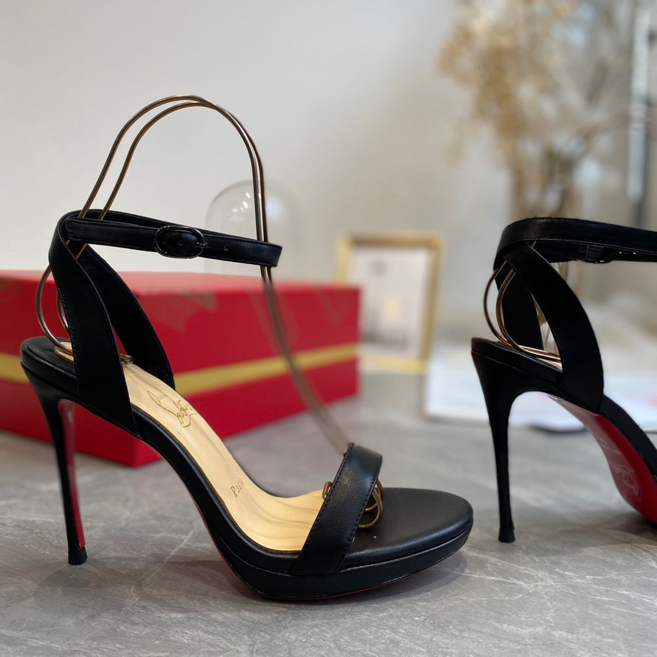 Christian Louboutin Loubigirl 100 mm - DopestKickz