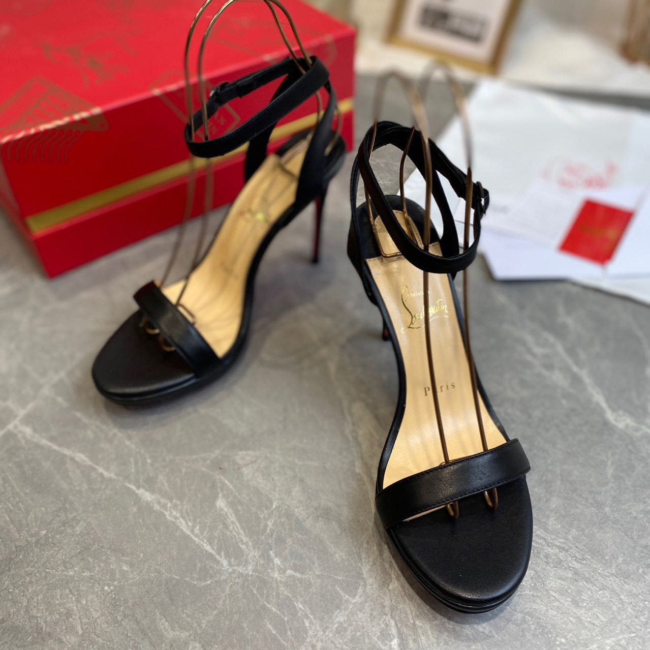 Christian Louboutin Loubigirl 100 mm - DopestKickz