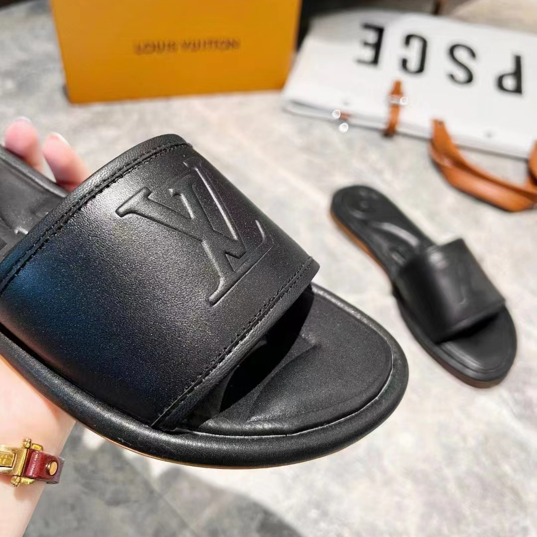 Louis Vuitton Magnetic Flat Mule    1AA1LT - DopestKickz