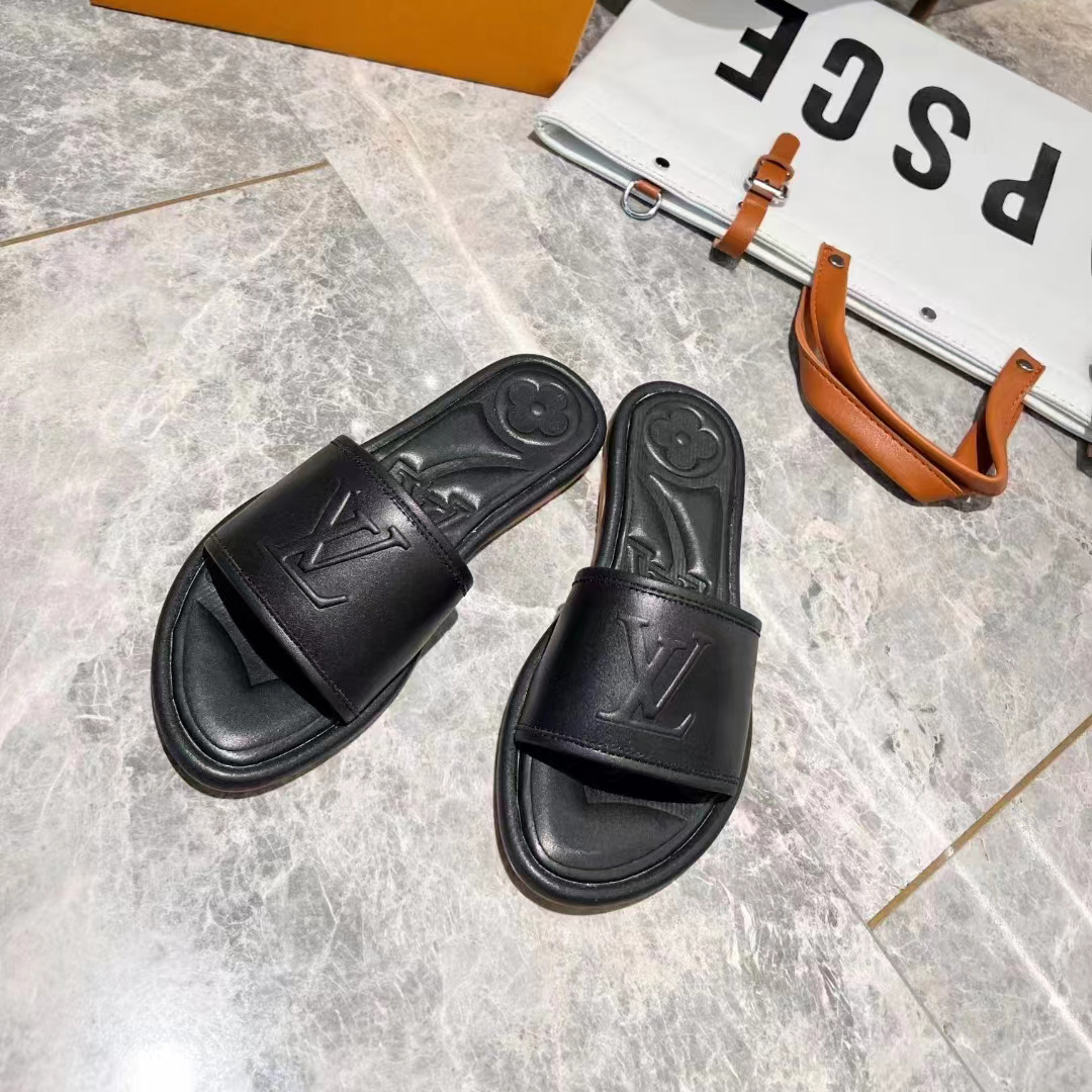 Louis Vuitton Magnetic Flat Mule    1AA1LT - DopestKickz