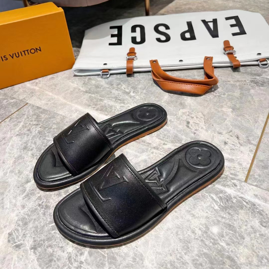 Louis Vuitton Magnetic Flat Mule    1AA1LT - DopestKickz