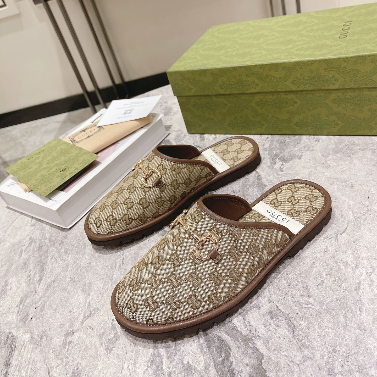Gucci Men's Slipper With Horsebit - DopestKickz