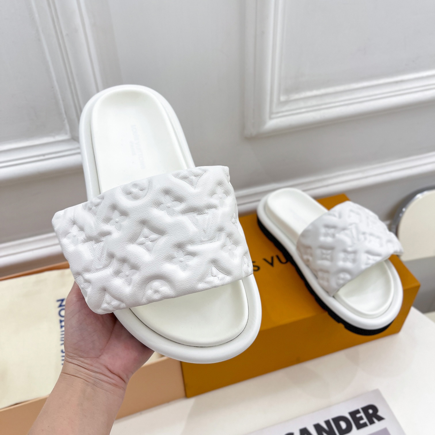 Louis Vuitton Pool Pillow Comfort Mule    1AABKV - DopestKickz