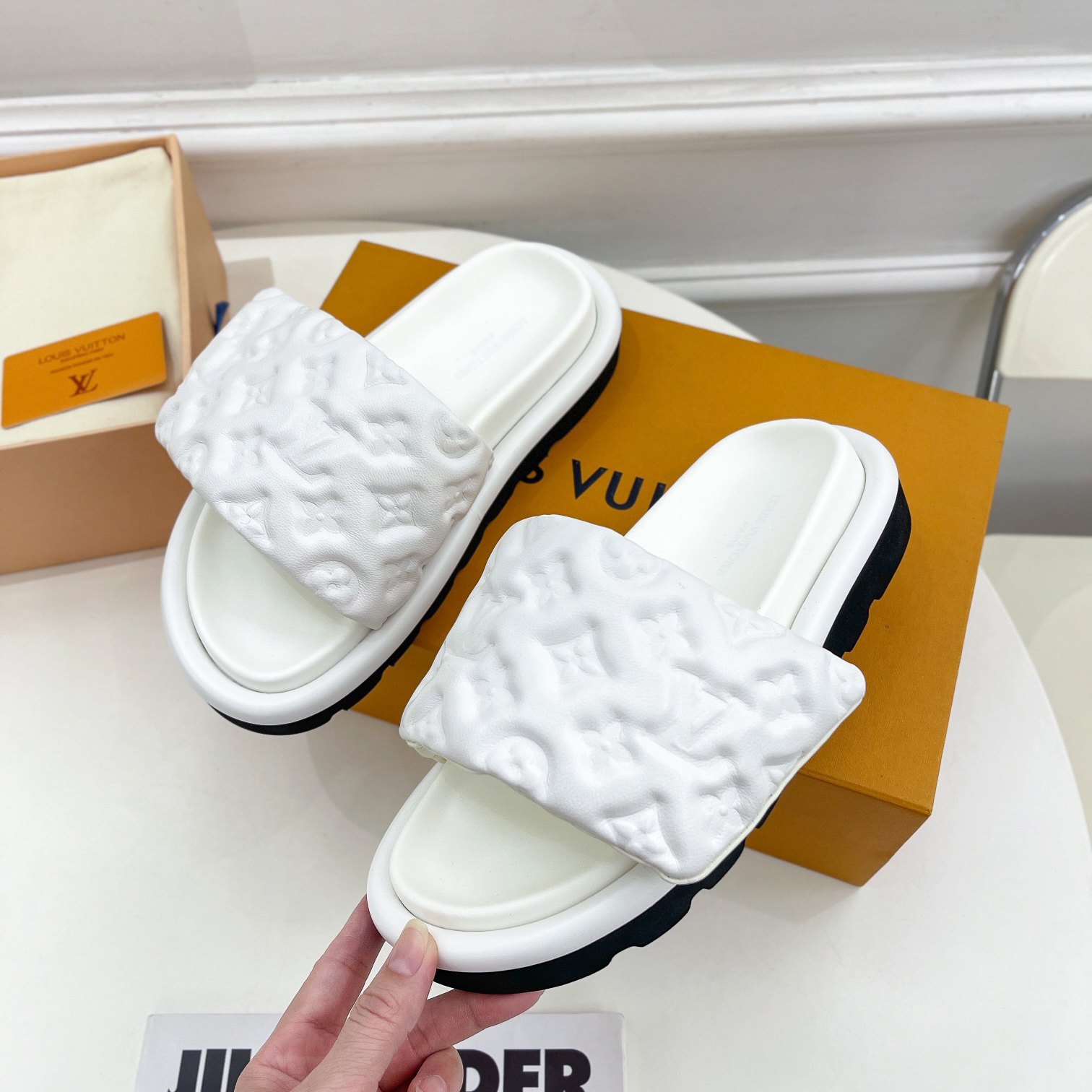 Louis Vuitton Pool Pillow Comfort Mule    1AABKV - DopestKickz