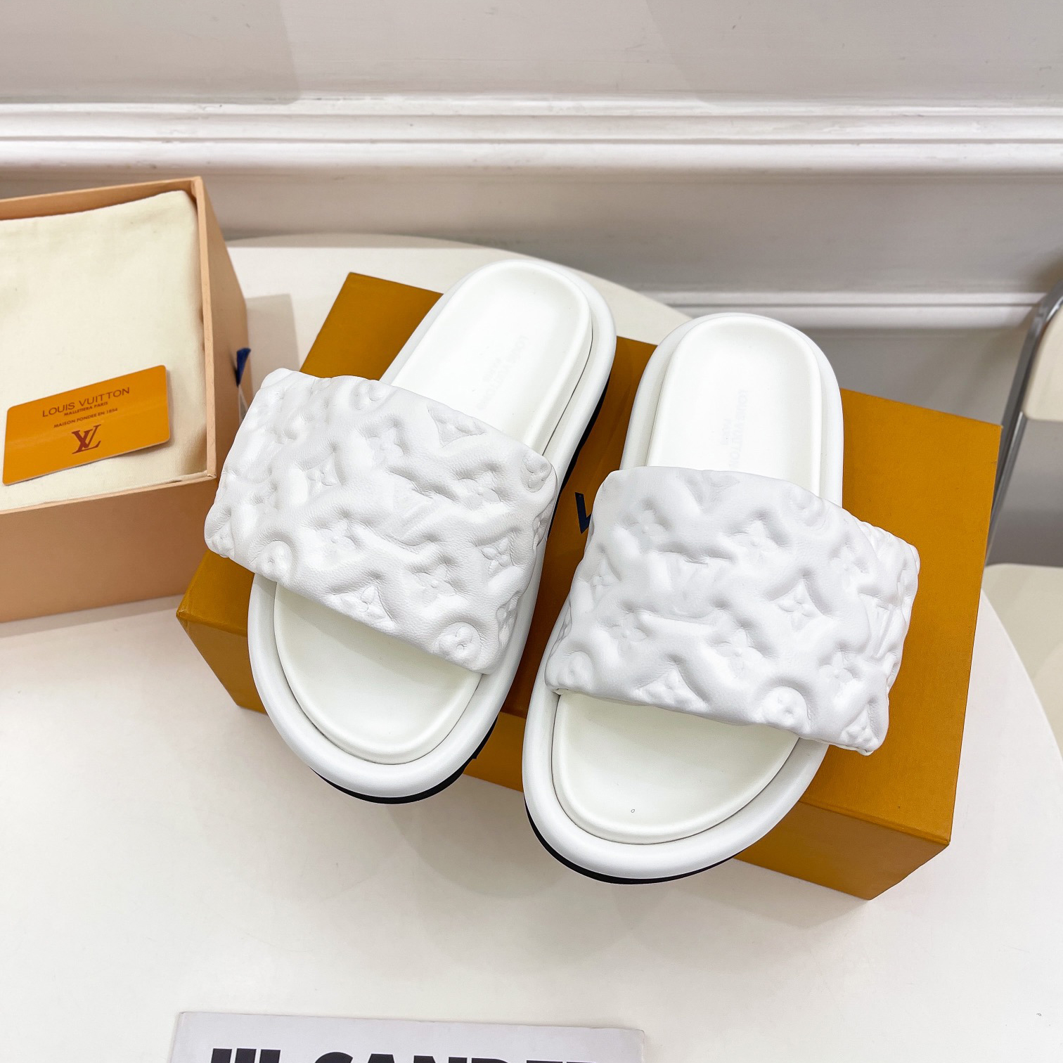 Louis Vuitton Pool Pillow Comfort Mule    1AABKV - DopestKickz