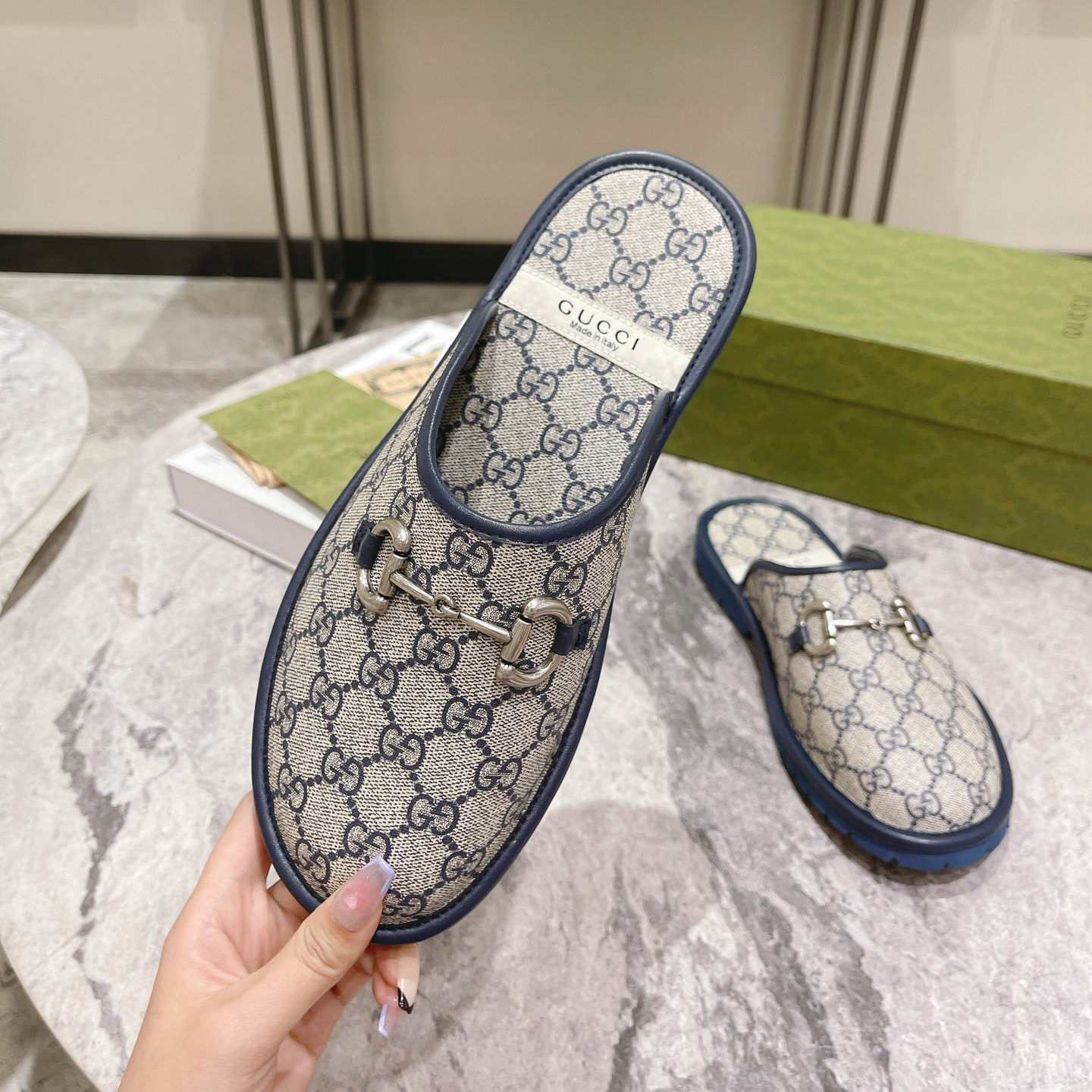 Gucci Men's Slipper With Horsebit - DopestKickz
