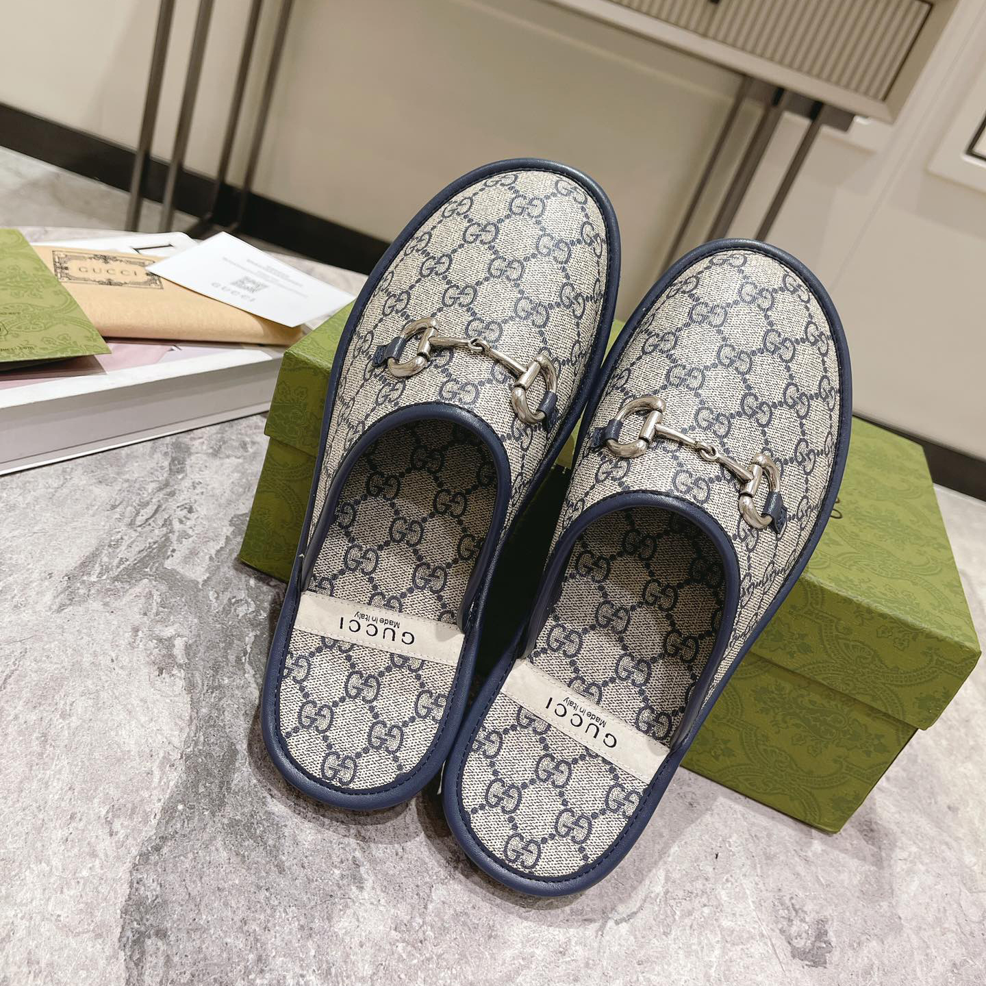 Gucci Men's Slipper With Horsebit - DopestKickz