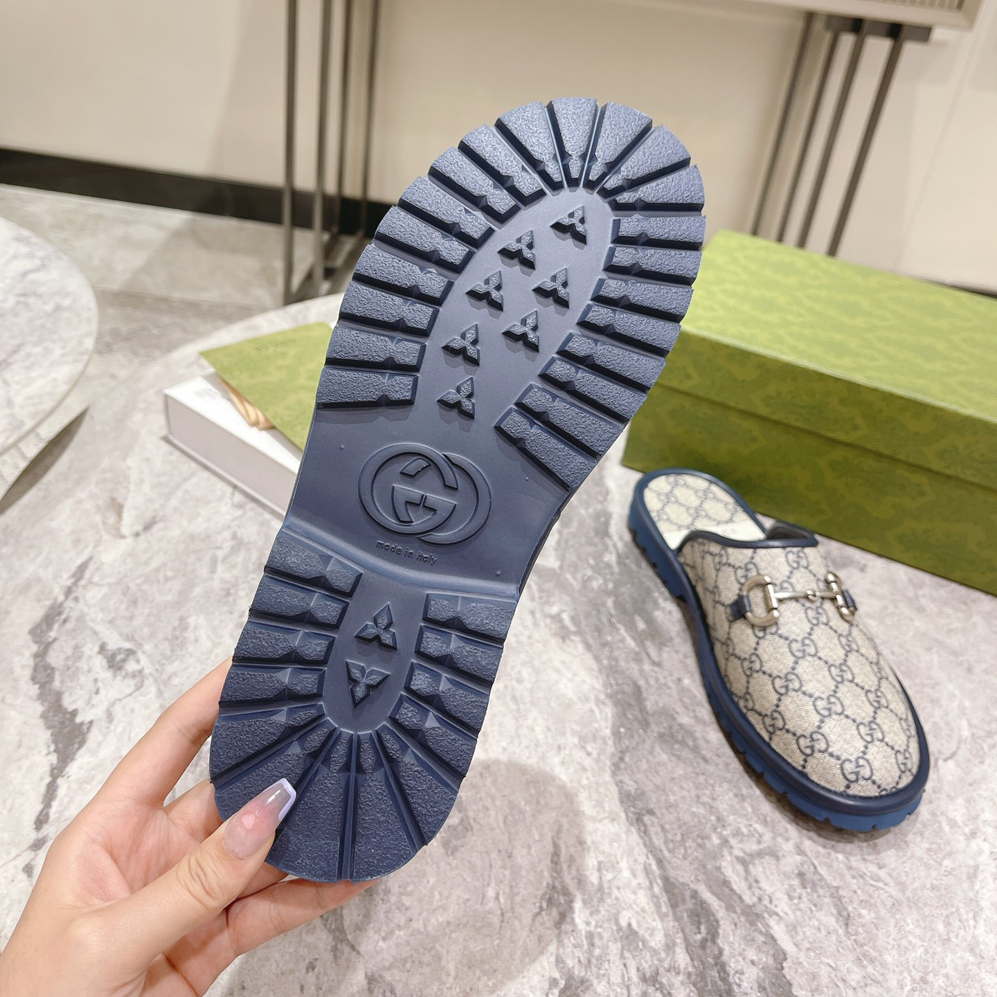 Gucci Men's Slipper With Horsebit - DopestKickz