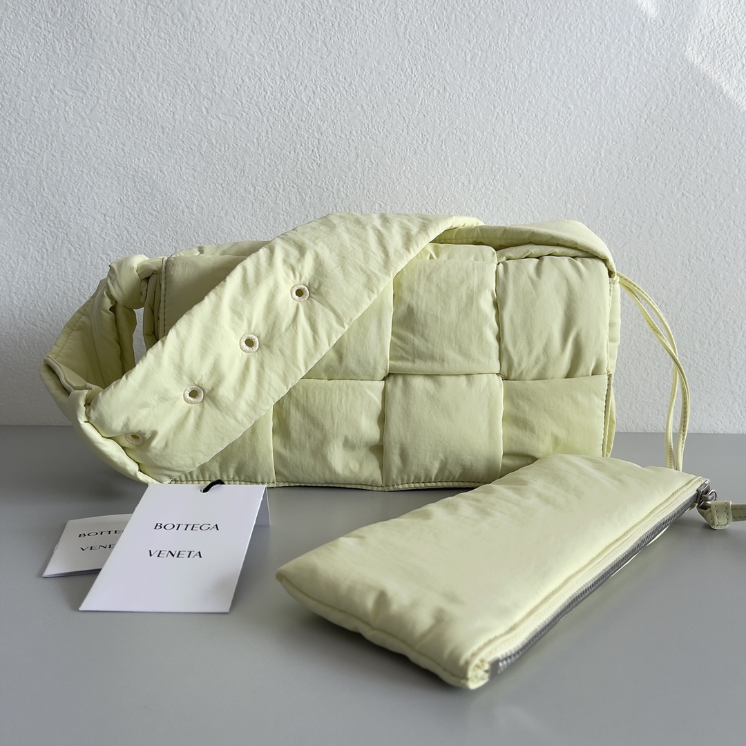 Bottega Veneta Padded Tech Cassette Padded Intreccio Nylon Cross-Body Bag(30-15-7.5cm) - DopestKickz