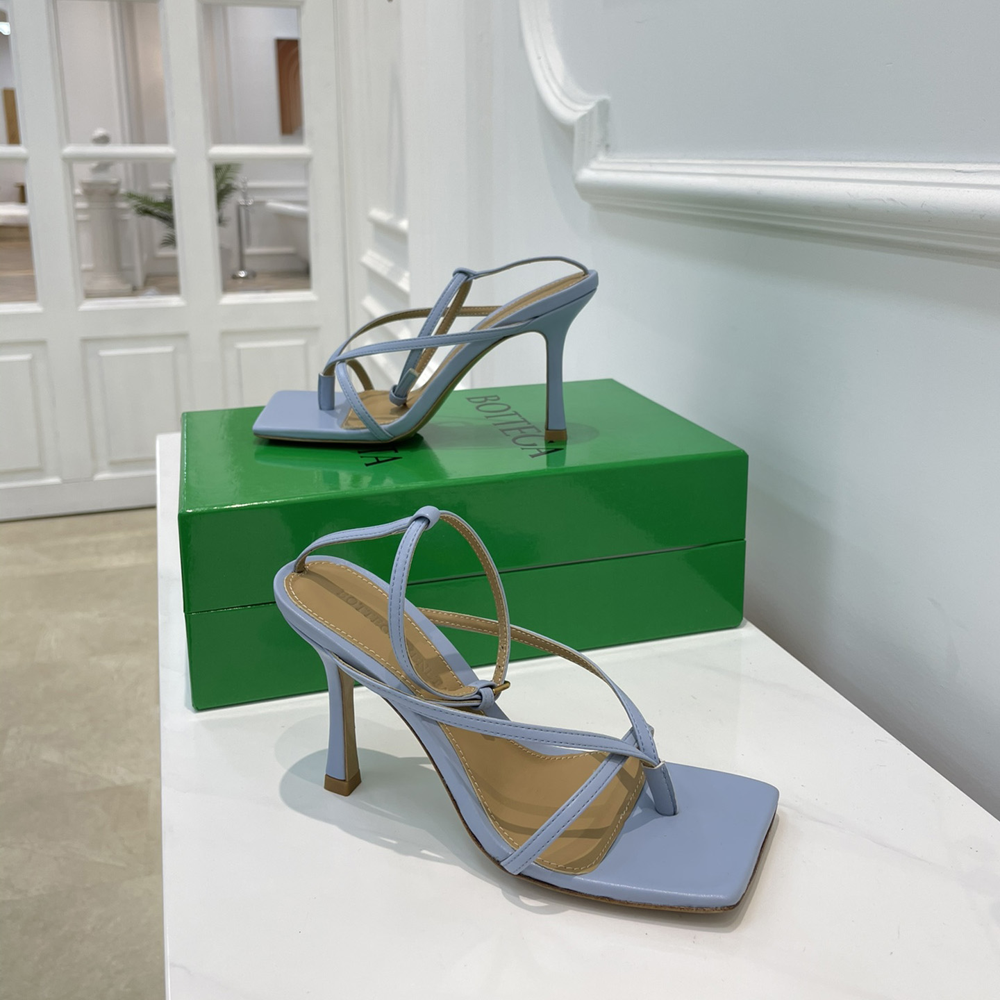 Bottega Veneta Stretch Leather Sandals In Optic White - DopestKickz