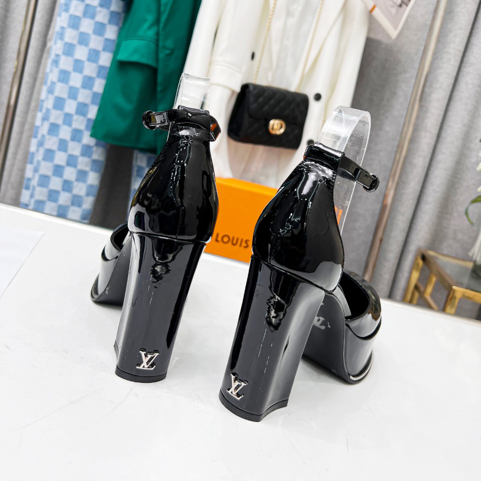 Louis Vuitton Fame Platform Pump     1AABZI - DopestKickz