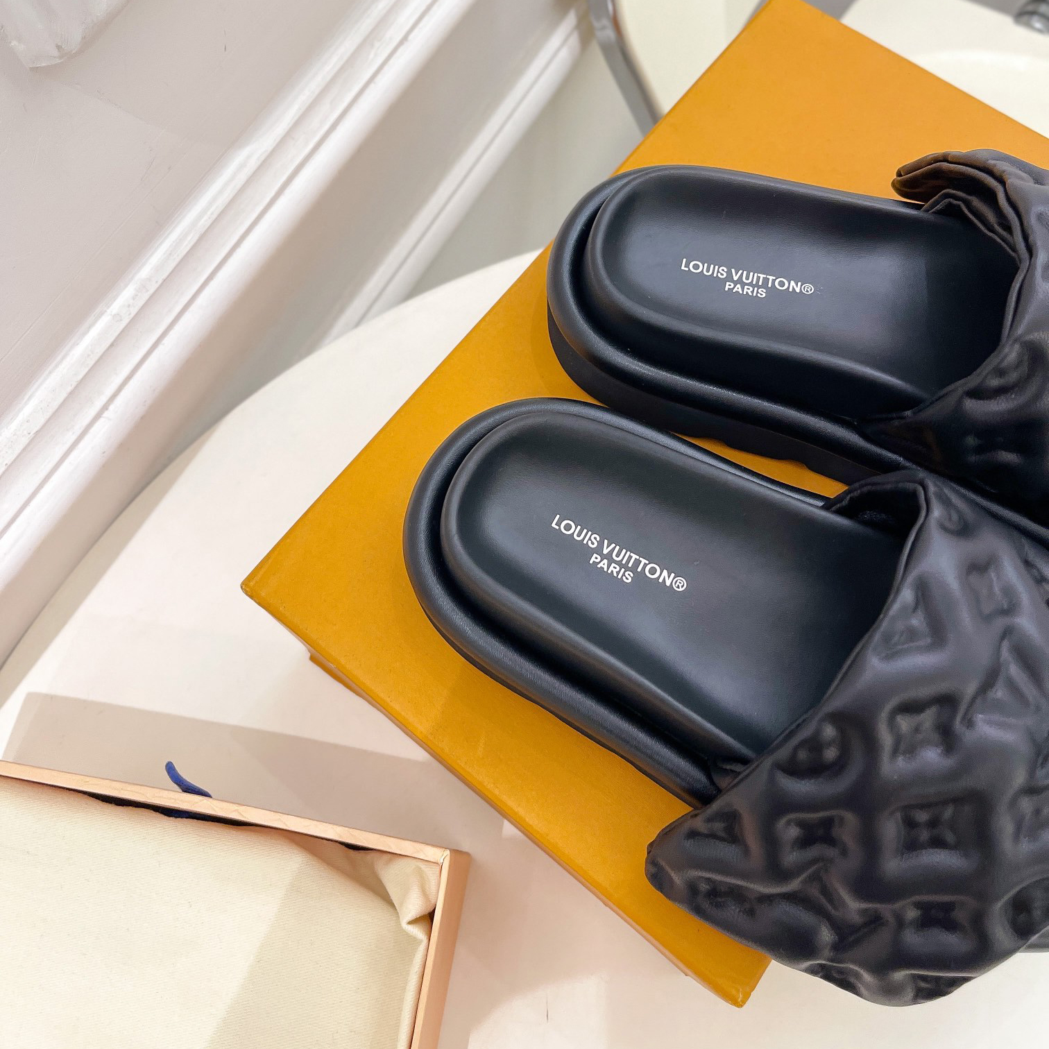Louis Vuitton Pool Pillow Comfort Mule    1AABKM - DopestKickz