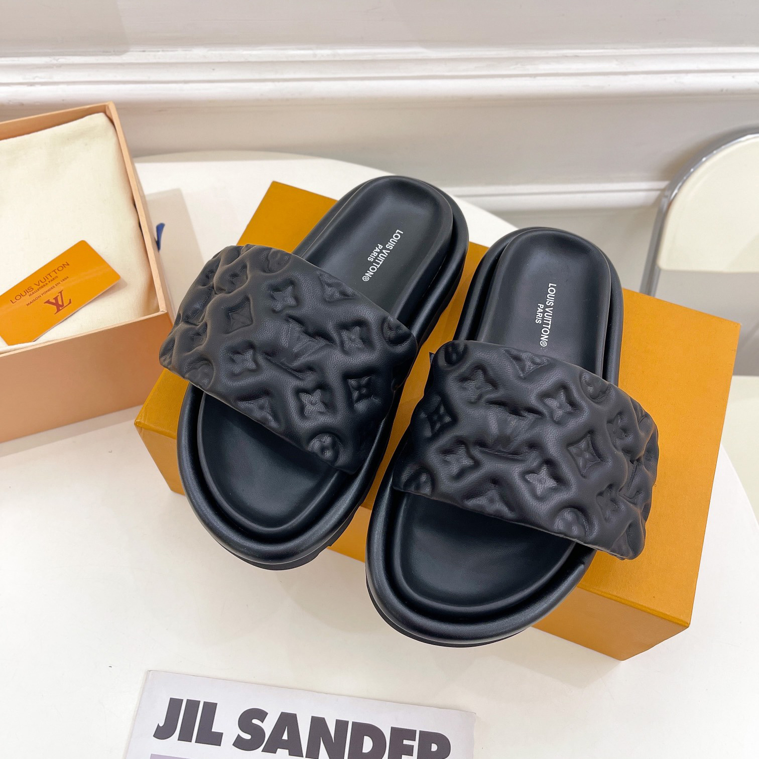 Louis Vuitton Pool Pillow Comfort Mule    1AABKM - DopestKickz