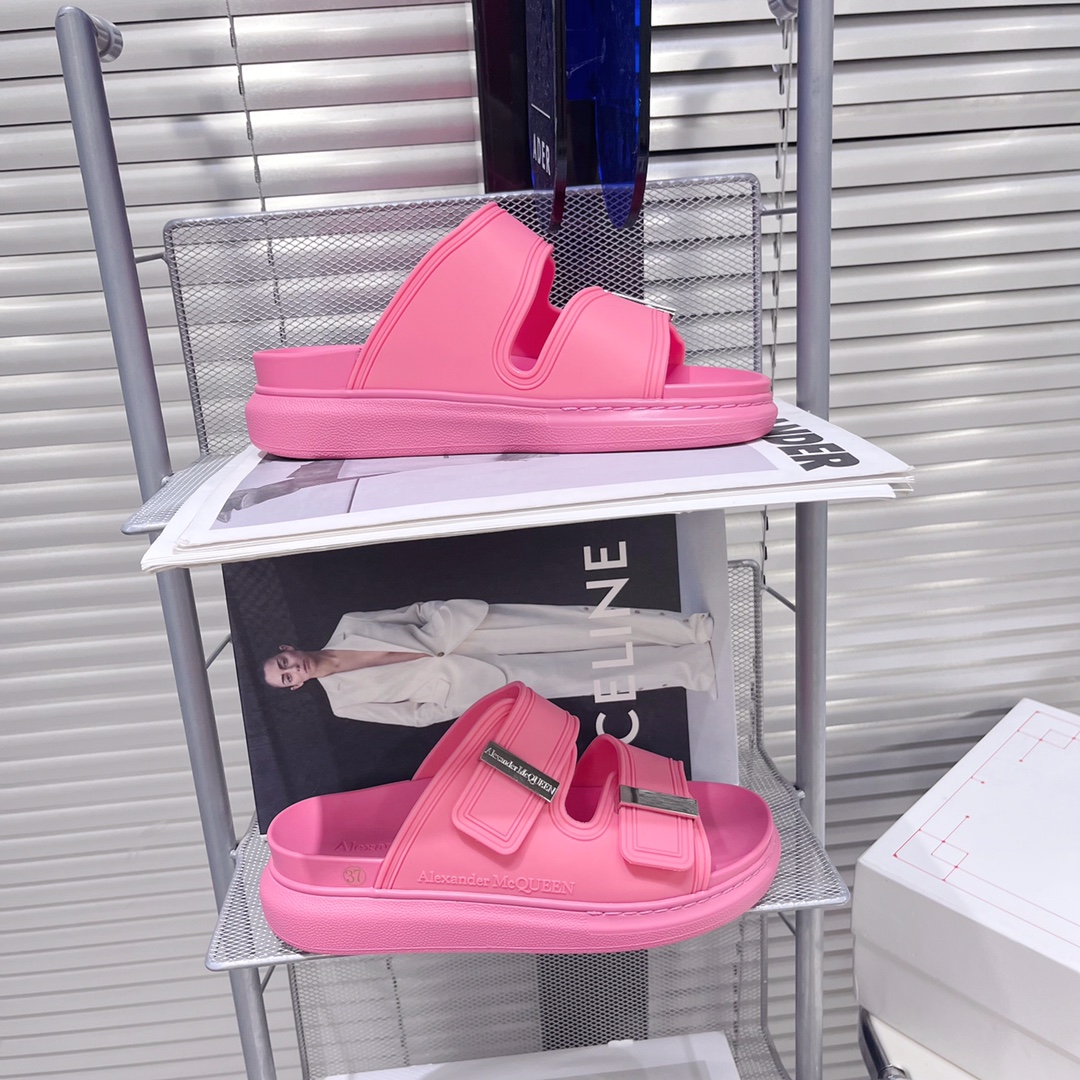 Alexander Mqueen Women's Hybrid Slide In Coral - DopestKickz