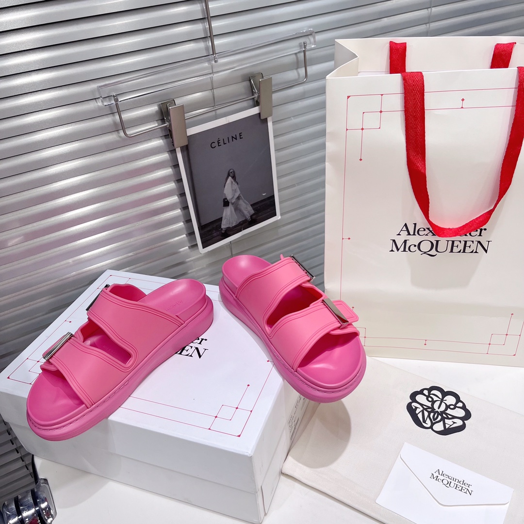 Alexander Mqueen Women's Hybrid Slide In Coral - DopestKickz