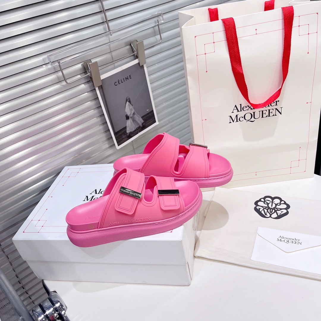 Alexander Mqueen Women's Hybrid Slide In Coral - DopestKickz