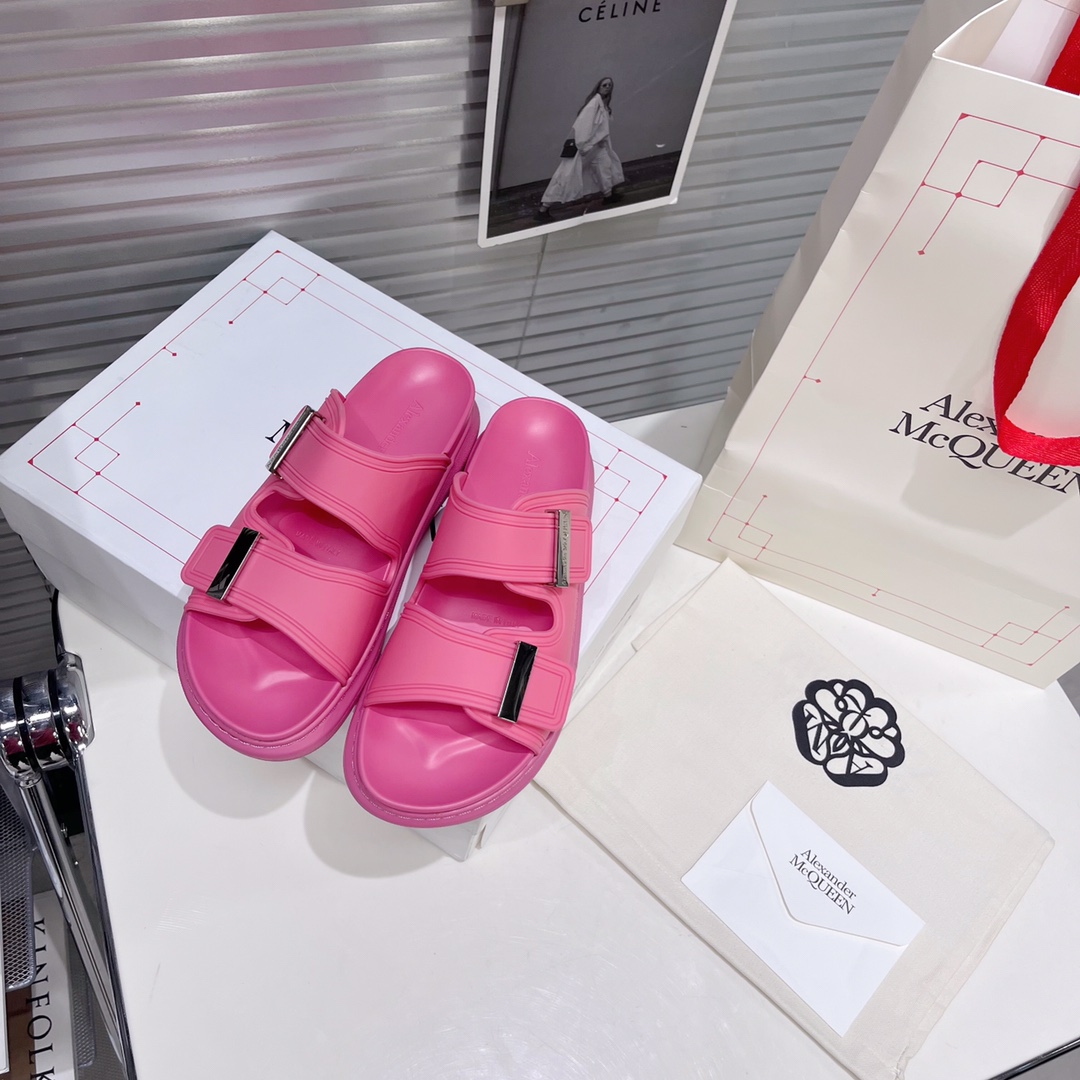 Alexander Mqueen Women's Hybrid Slide In Coral - DopestKickz