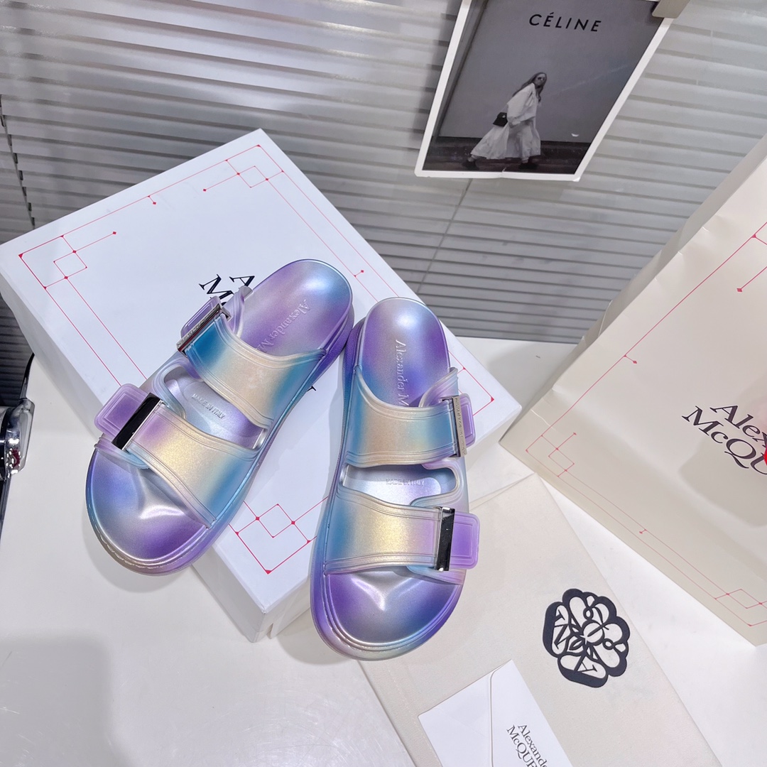 Alexander Mqueen Women's Oversized Hybrid Slide In Silver - DopestKickz
