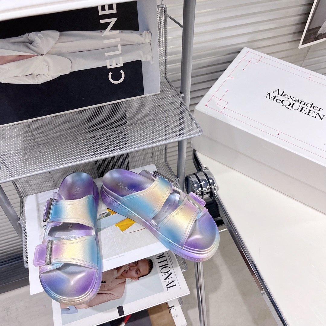 Alexander Mqueen Women's Oversized Hybrid Slide In Silver - DopestKickz