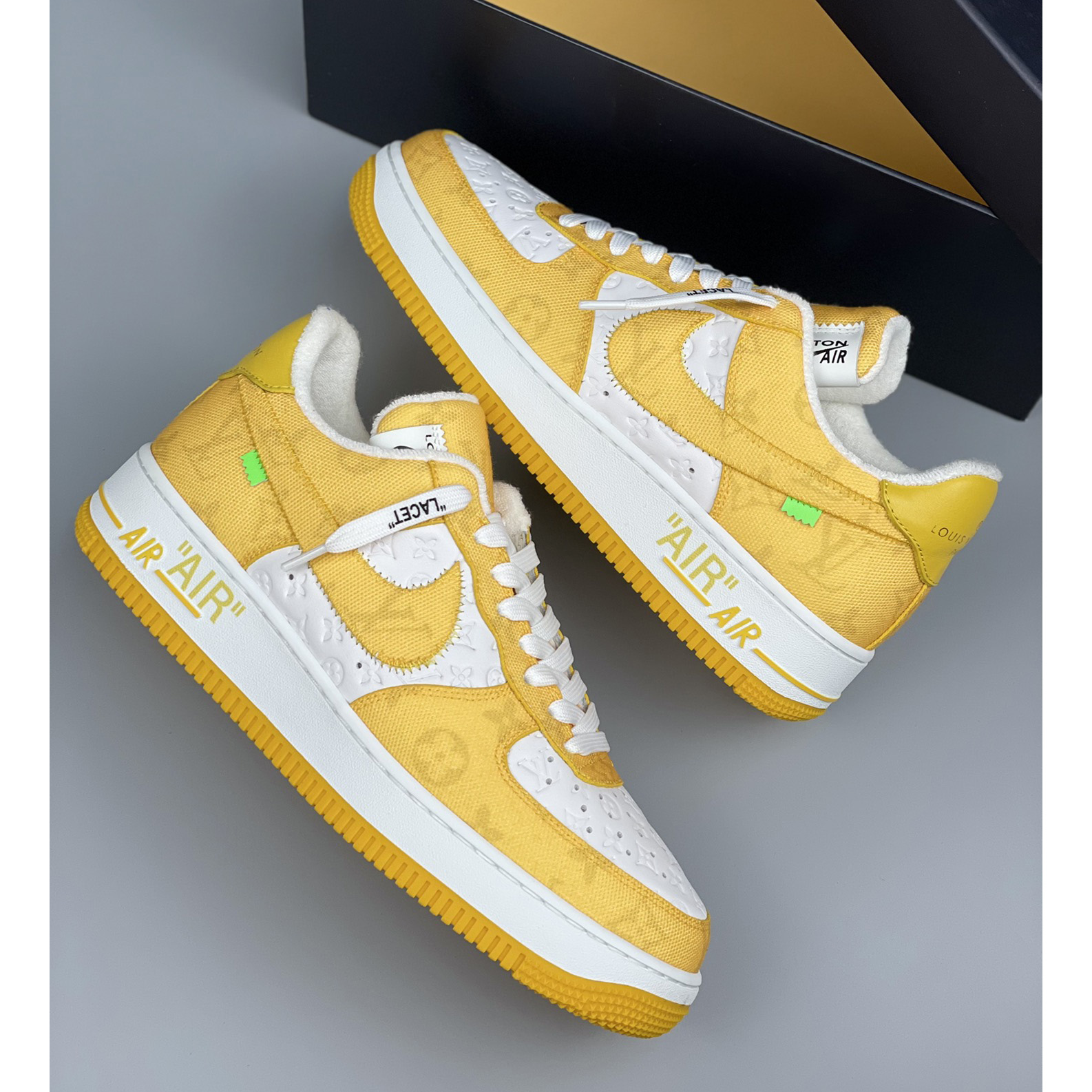Louis Vuitton x Off-White x Nike Sneaker    - DopestKickz