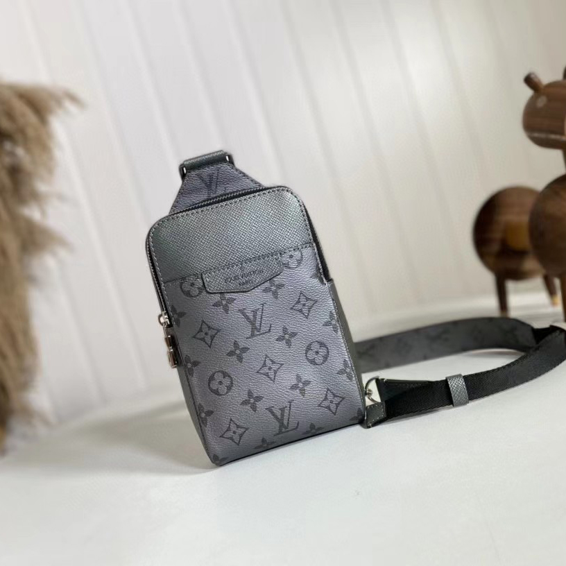 Louis Vuitton Outdoor Slingbag(13-21-5cm)   M30833 - DopestKickz