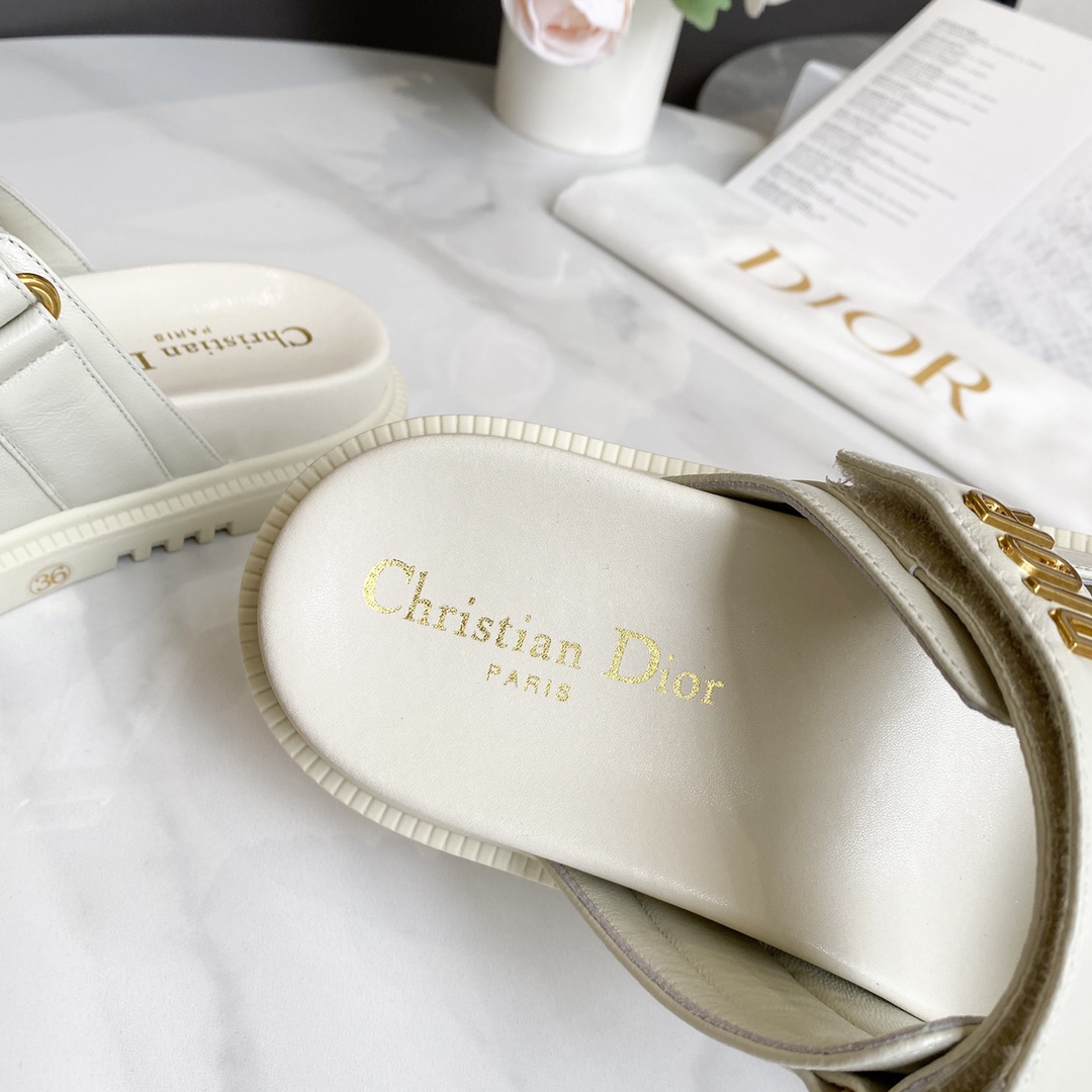 Dior Women Dioract Sandal - DopestKickz