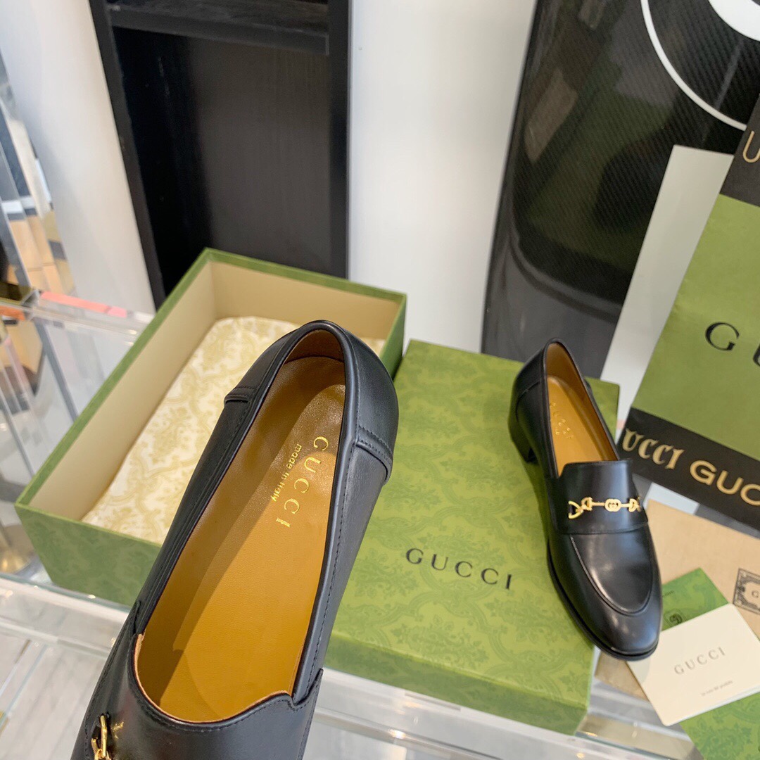 Gucci Women's Loafer With Horsebit - DopestKickz